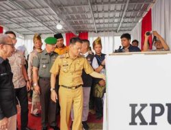 Menjelang Pemilu 2024, Bersama Pj Bupati Kampar KPU Kampar Gelar Simulasi Pemungutan Suara