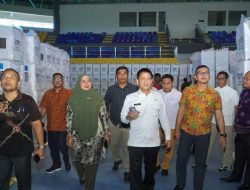Persiapan Pemilu dan Pilpres 2024, Pj Bupati Kampar Bersama Stakeholder Tinjau Gudang Kotak Suara