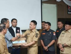 Penjabat Bupati Kampar Serahkan 1317 KTP Bagi Penghuni Lapas Kelas II A Bangkinang