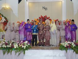 Pj Bupati Kampar Hadiri Resepsi Pernikahan Bayu Pratama Bahrein dengan Nadia Salsabila. Hambali : “Saya berharap bisa saling menghargai, dan menghormati sehingga terwujud sakinah, mawaddah, dan warohma”