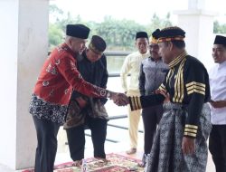 Penjabat Bupati Kampar Menghadiri Halal Bi Halal Pasukuan Domo Kenegrian Air Tiris