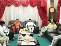 Hari Pertama Lebaran Idul Fitri, Pj Bupati Kampar Silaturahmi ke Forkopimda Riau