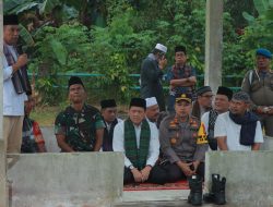 Hari Raya Enam, Pj Bupati Kampar Lepas Ziarah Kubur Didampingi Kapolres Kampar