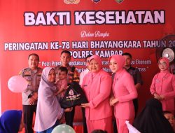 Dalam Rangka Hari Bhayangkara, Polres Kampar Beri Pengobatan Gratis, KB dan Stunting