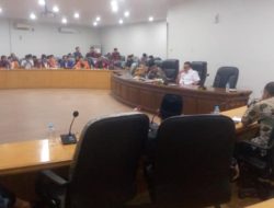 DPRD Kampar Terima Perwakilan Mahasiswa yang Mendesak Pemkab Anggarkan Beasiswa