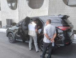 Kantor Gubernur Riau Mencekam, KPK Geledah Mobil Dinas Plt Gubernur SF Hariyanto