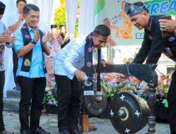 Bupati Kampar Ahmad Yuzar Resmi Buka Festival Lipat Kain 2026, Dorong Pelestarian Budaya dan Ekonomi Kreatif