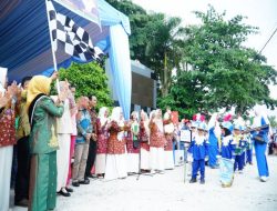 Taman Kota Bangkinang Bergemuruh! Ribuan Anak PAUD Tampilkan Kreativitas di Pawai Karnaval dan Pentas Seni HAN 2026